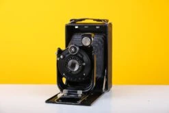 Zeiss Ikon Derval Folding 120 Film Camera With 4 Interchangeable Backs