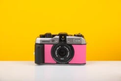 Pentax 17 35mm Half Frame Film Camera Blue Pink + FREE Expired Film Roll + 1 VCH T-shirt -Photo Camera Gear Store DSCF0009