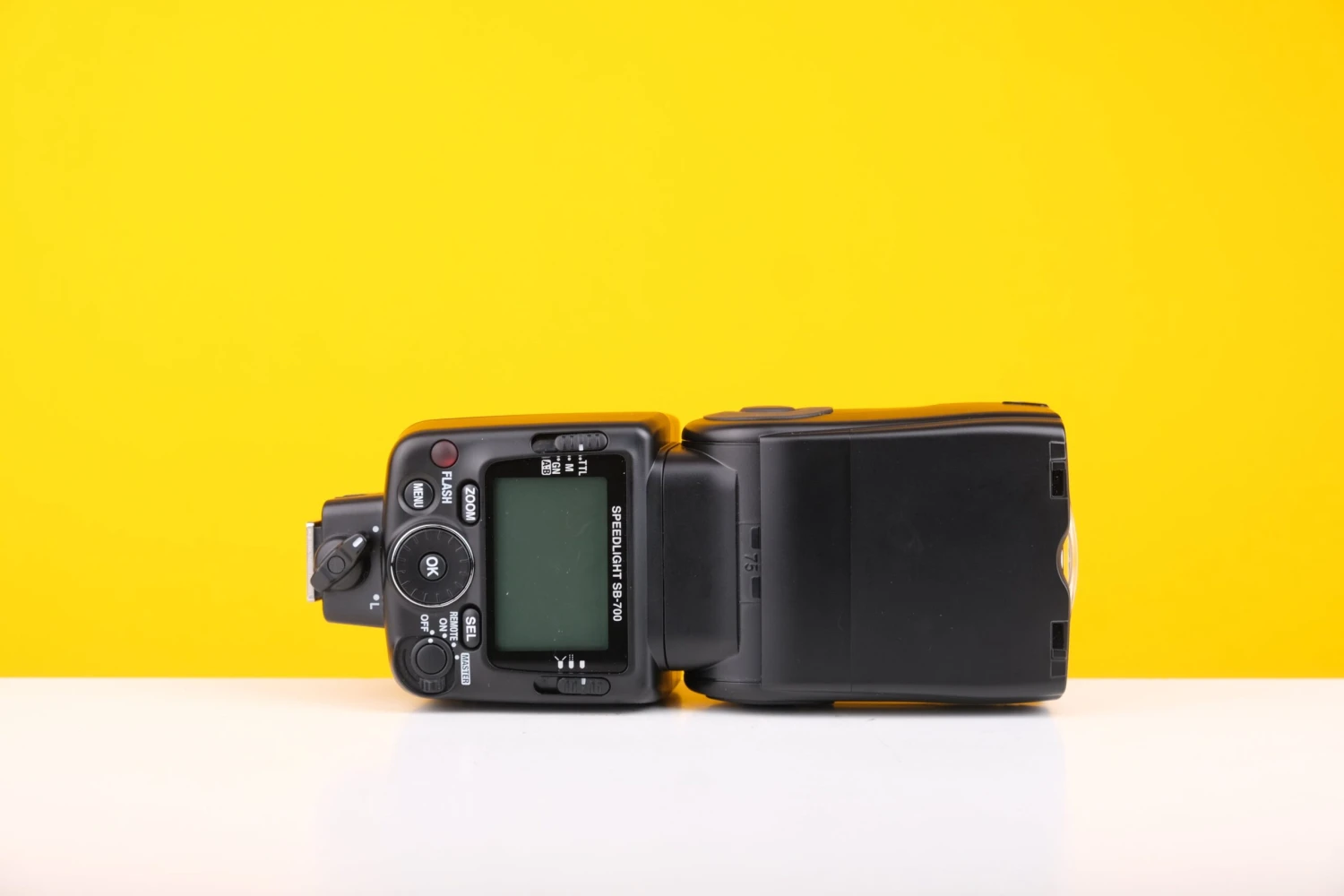 Nikon Speedlight SB-700 Flash Boxed 4 Nikon Speedlight SB-700 Flash Boxed - Image 4