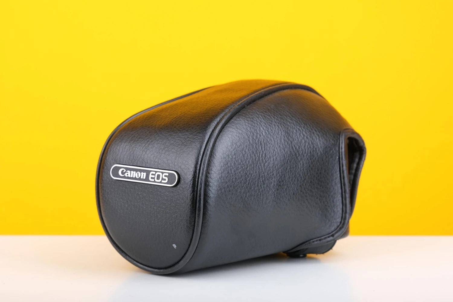 Canon EOS Camera Case EH8N LL 1 Canon EOS Camera Case EH8N LL
