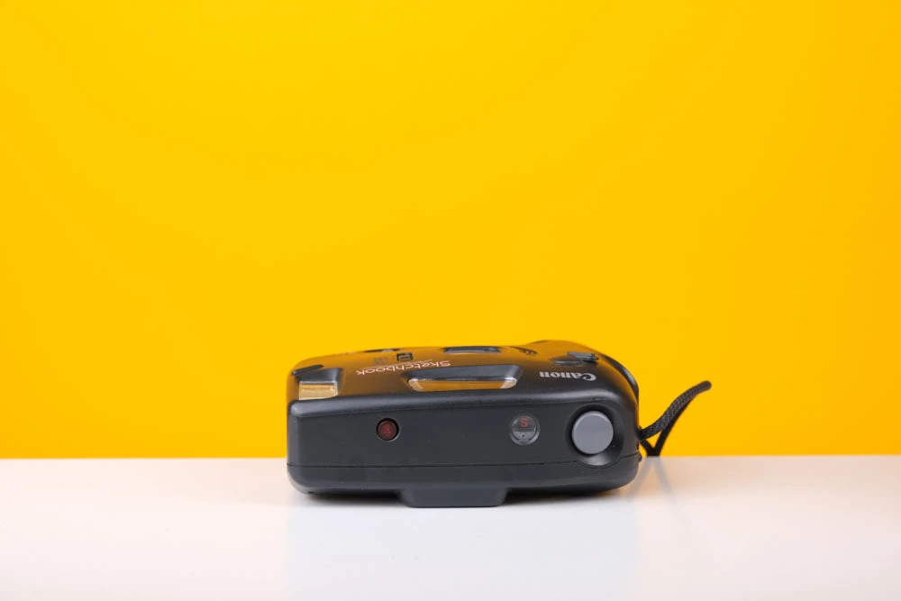 Canon Sketchbook 35mm Point And Shoot Film Camera 3 Canon Sketchbook 35mm Point And Shoot Film Camera - Image 3