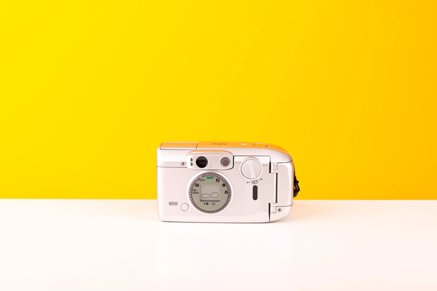 Canon Sureshot Z90w 35mm Point And Shoot Film Camera 5 Canon Sureshot Z90w 35mm Point And Shoot Film Camera - Image 5