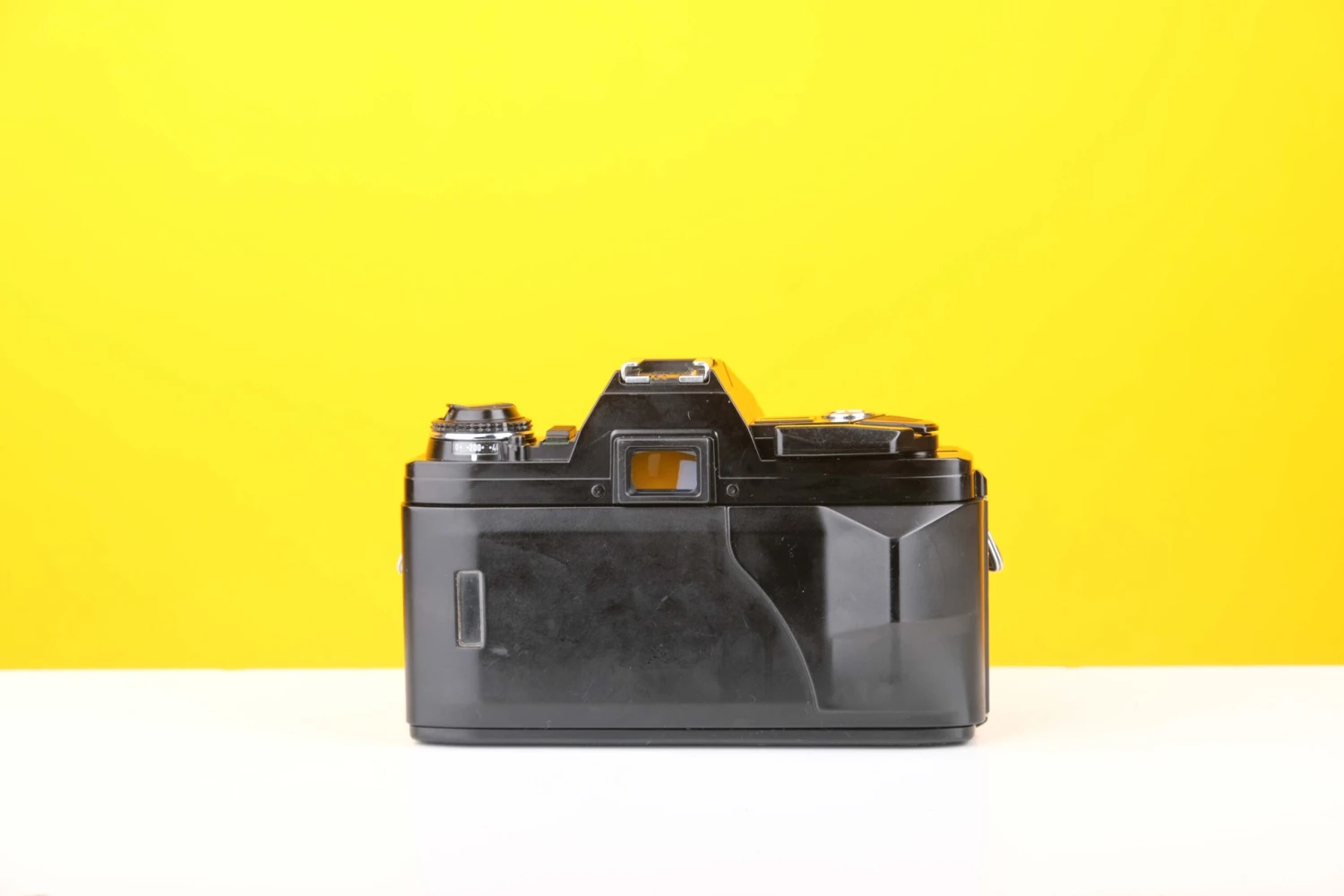 Centon DF-300 35mm SLR Film Camera With Miranda 35-70mm F3.5-4.5 MC Macro Lens 4 Centon DF-300 35mm SLR Film Camera With Miranda 35-70mm F3.5-4.5 MC Macro Lens - Image 4