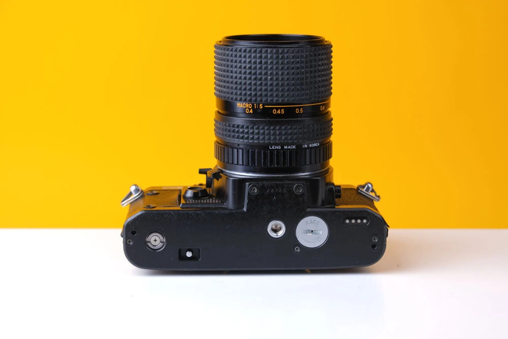 Chinon CE-5 35mm Film With F3.5-4.5 With 35-70mm Zoom Lens 3 Chinon CE-5 35mm Film With F3.5-4.5 With 35-70mm Zoom Lens - Image 3