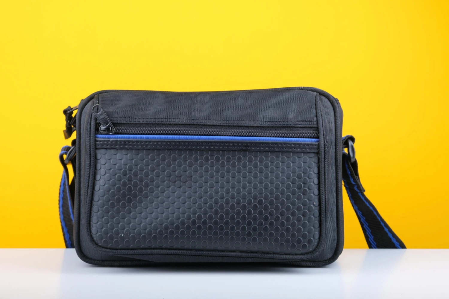 Generic Black Camera Bag 2 Generic Black Camera Bag - Image 2