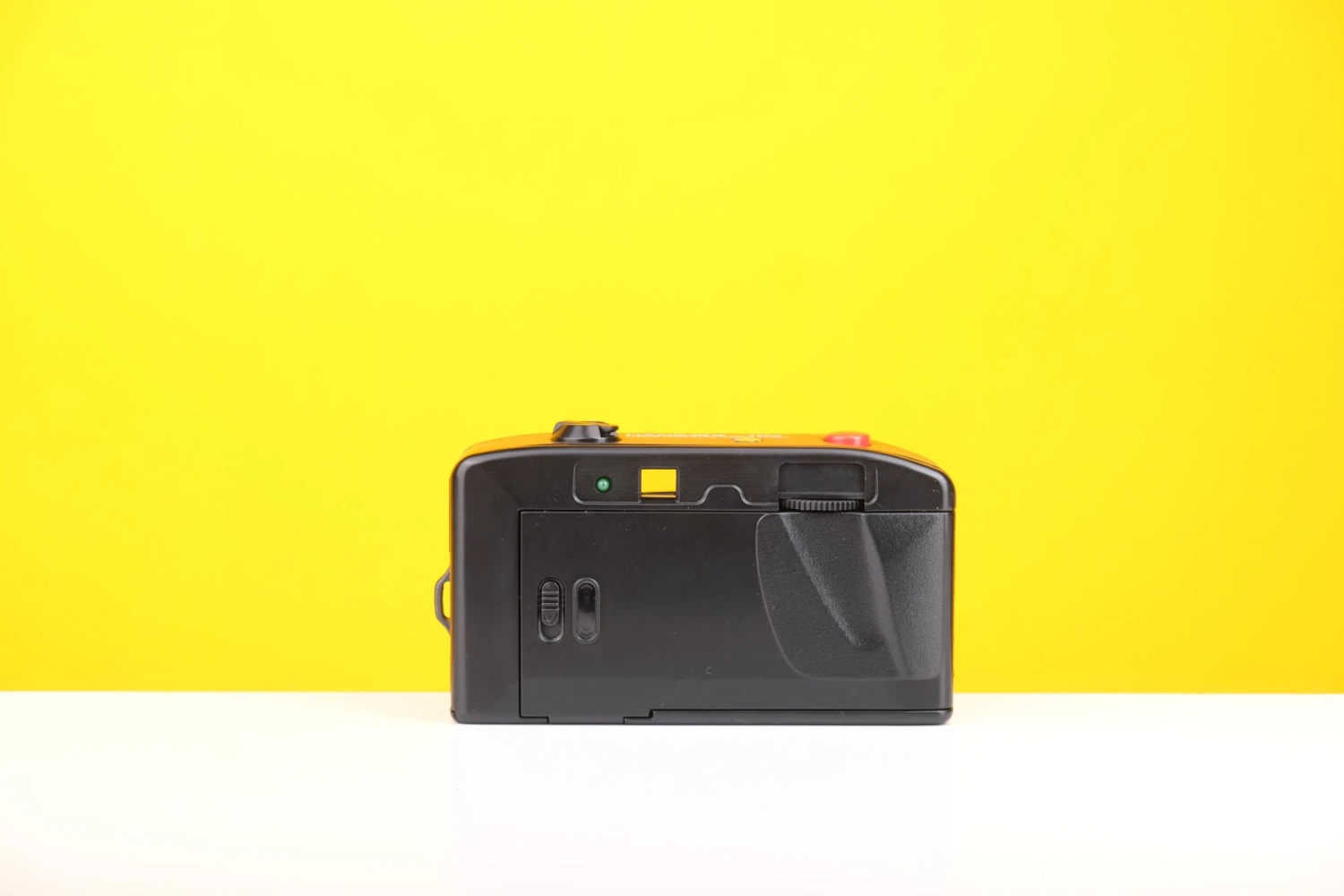 Hanimex IC4200 35mm Point And Shoot Film Camera 4 Hanimex IC4200 35mm Point And Shoot Film Camera - Image 4