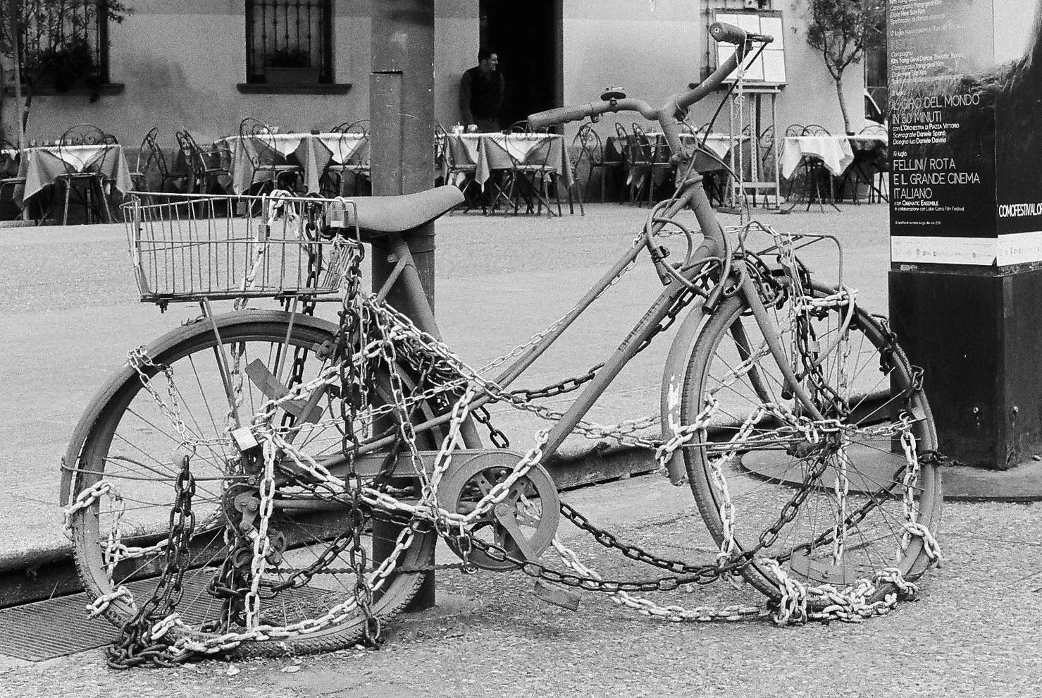 Ilford Delta 400 Professional 35mm Black And White Film 4 Ilford Delta 400 Professional 35mm Black And White Film - Image 4