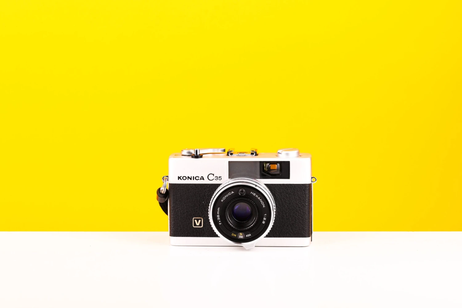 Konica C35 V 35mm Rangefinder Film Camera 2 Konica C35 V 35mm Rangefinder Film Camera - Image 2