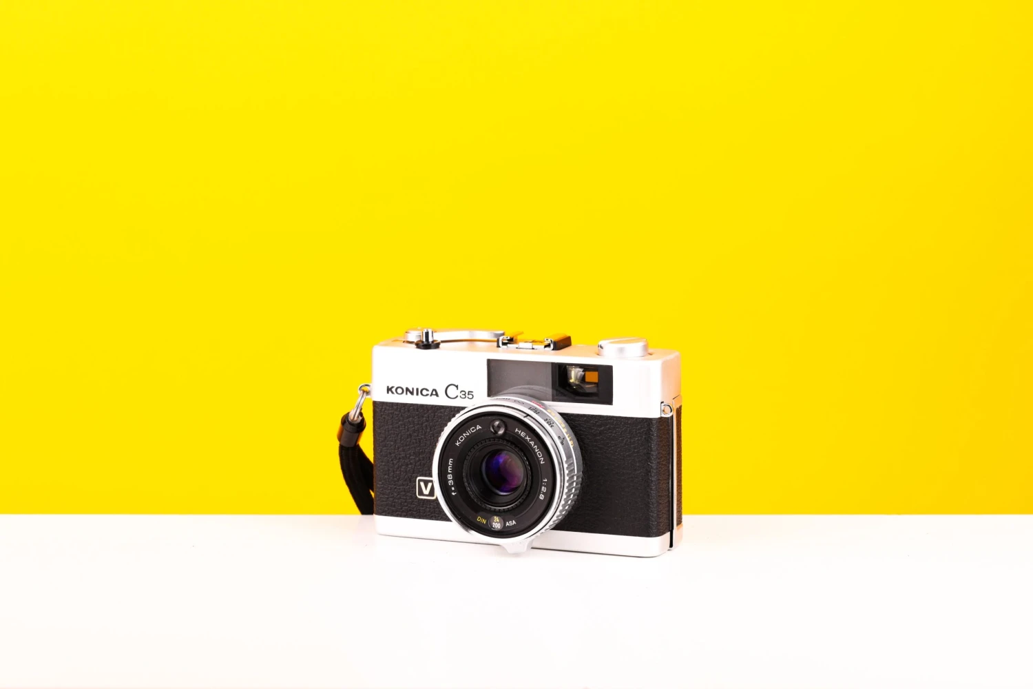 Konica C35 V 35mm Rangefinder Film Camera 1 Konica C35 V 35mm Rangefinder Film Camera