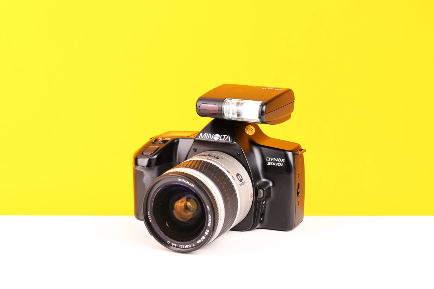 Minolta Dynax 3000i 35mm SLR Film Camera With Minolta AF Zoom 28-80mm F3.5-5.6 D Lens With Minolta Program D 314i Flash 1 Minolta Dynax 3000i 35mm SLR Film Camera With Minolta AF Zoom 28-80mm F3.5-5.6 D Lens With Minolta Program D 314i Flash