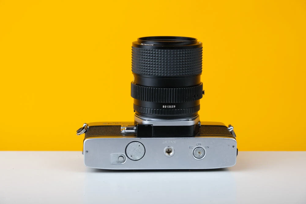 Minolta SrT101b 35mm Film Camera With Minolta 35-70mm F/3.5 Zoom Lens 5 Minolta SrT101b 35mm Film Camera With Minolta 35-70mm F/3.5 Zoom Lens - Image 5