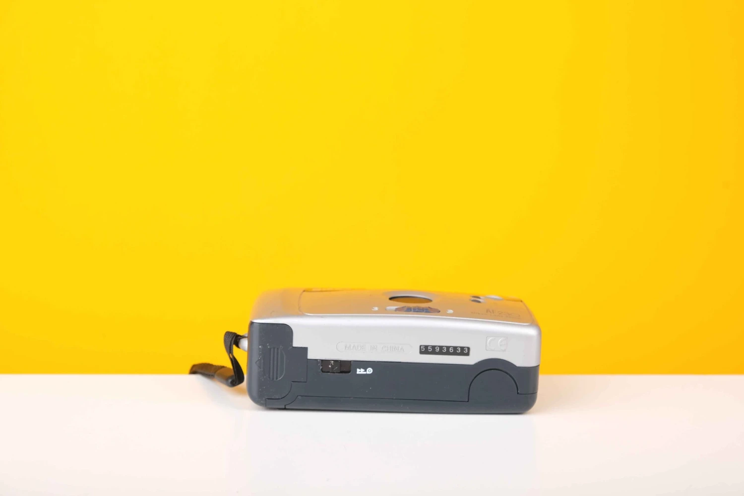 Nikon AF230 35mm Point And Shoot Film Camera 4 Nikon AF230 35mm Point And Shoot Film Camera - Image 4