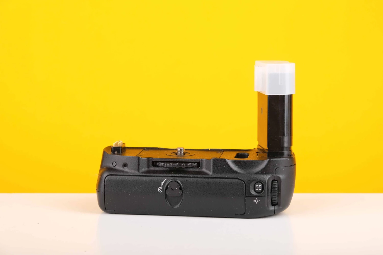 Nikon Multi Function Battery Pack 1 Nikon Multi Function Battery Pack