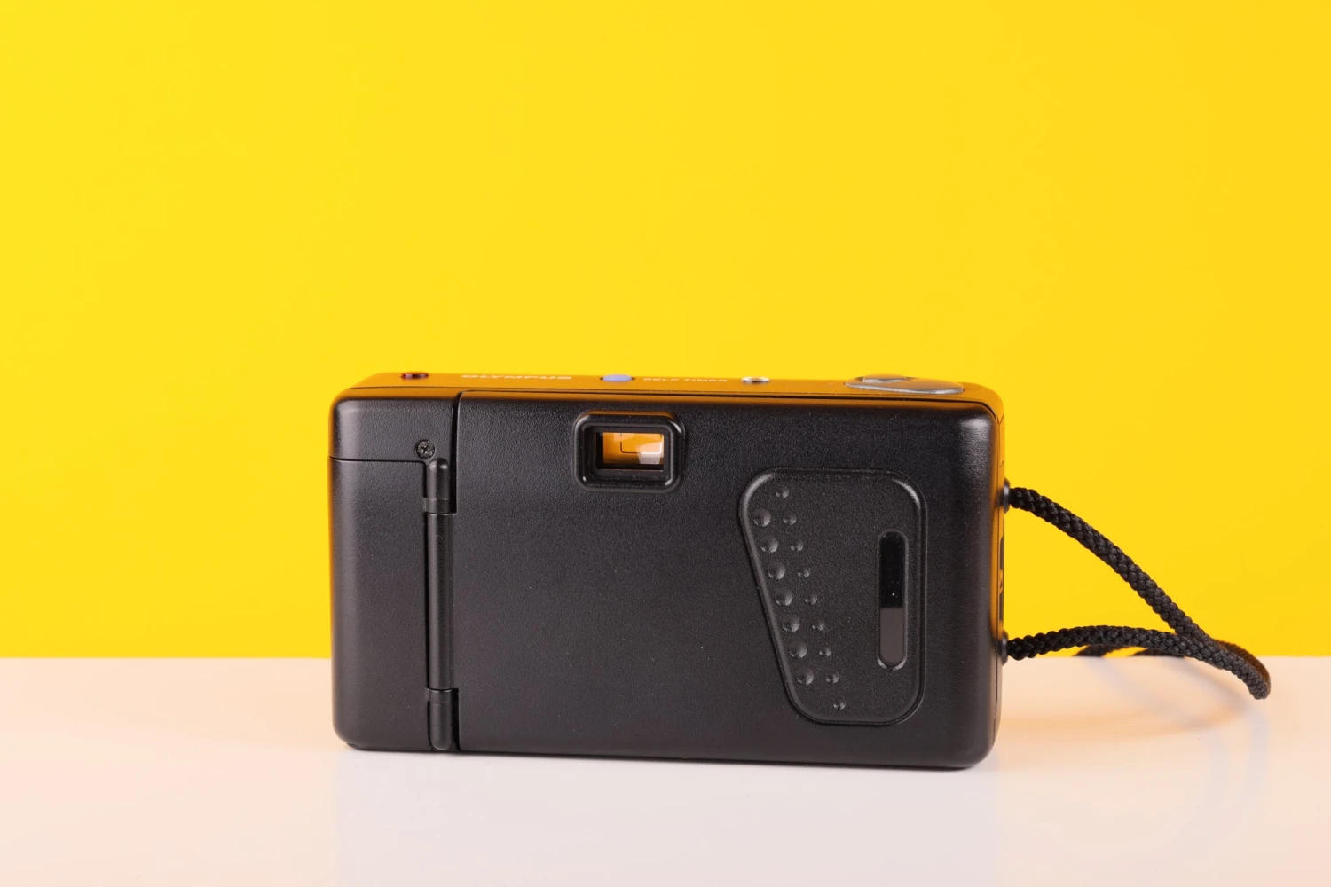 Olympus AM-100 35mm Point And Shoot Film Camera 2 Olympus AM-100 35mm Point And Shoot Film Camera - Image 2