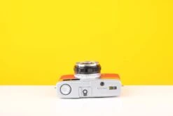 Olympus Trip 35 Vintage Film Camera With Zuiko 40mm F2.8 Lens With Customised Red Skin -Photo Camera Gear Store olympustrip35 5 cc1deeda 9ae4 45bd b703 9221cdd91d35