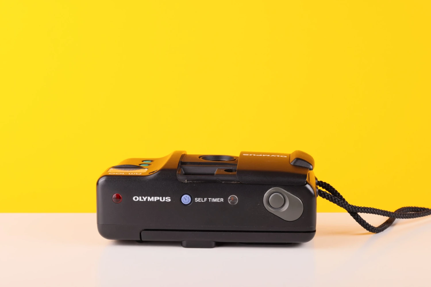 Olympus AM-100 35mm Point And Shoot Film Camera 5 Olympus AM-100 35mm Point And Shoot Film Camera - Image 5