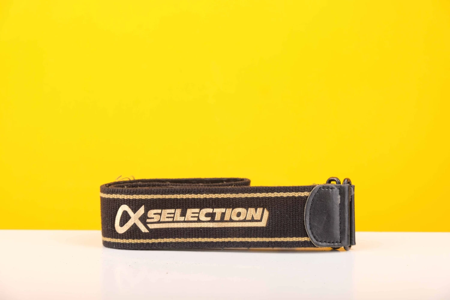Selection Black & Gold Camera Strap 2 Selection Black & Gold Camera Strap - Image 2