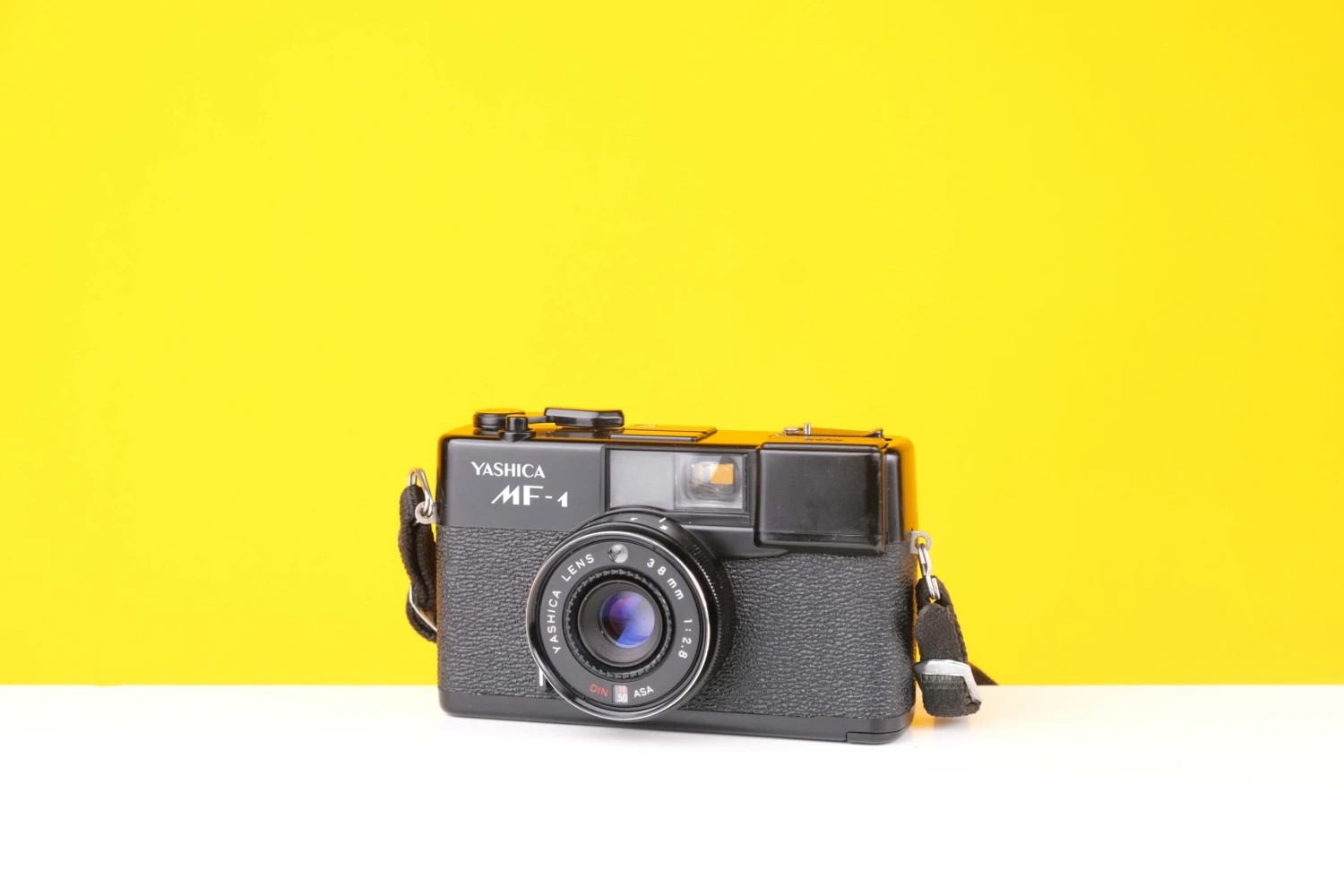 Yashica MF-1 35mm Viewfinder Film Camera With Case 1 Yashica MF-1 35mm Viewfinder Film Camera With Case